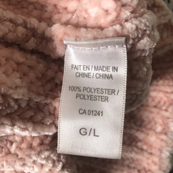 Fuzzy Pink Oversized Sweater - Picture 4 of 4